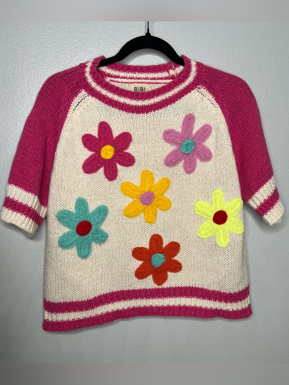 BiBi Short Sleeve Sweater Flower Power Multicolor Hippie Floral Knit - Medium